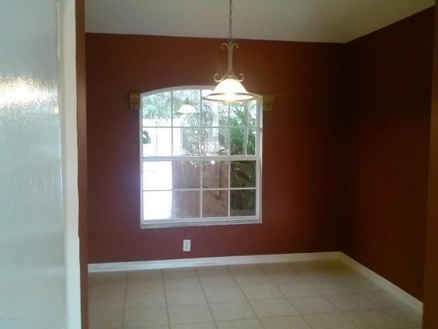 2633 Kendrick Ct - Photo 2 of 16