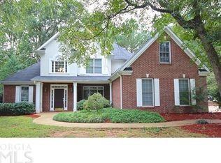 105 Millstone Dr - Photo 2 of 15