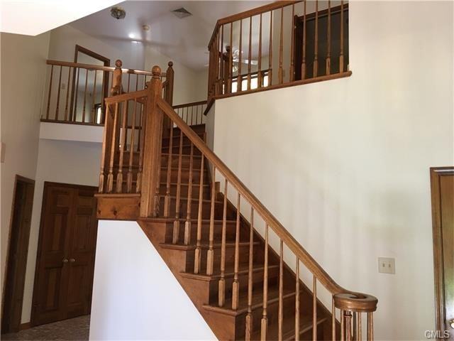 66 Glen Ln - Photo 3 of 24