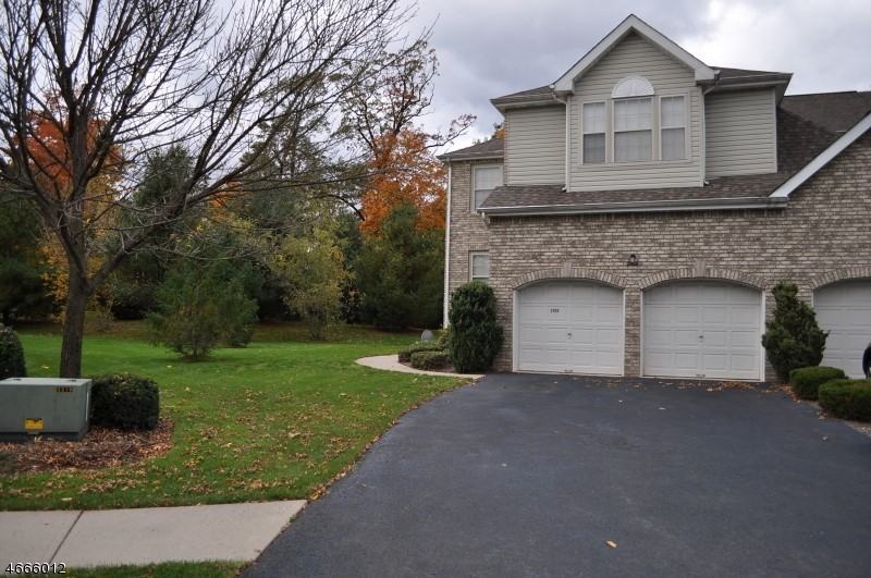 2406 Taggert Dr - Photo 3 of 6