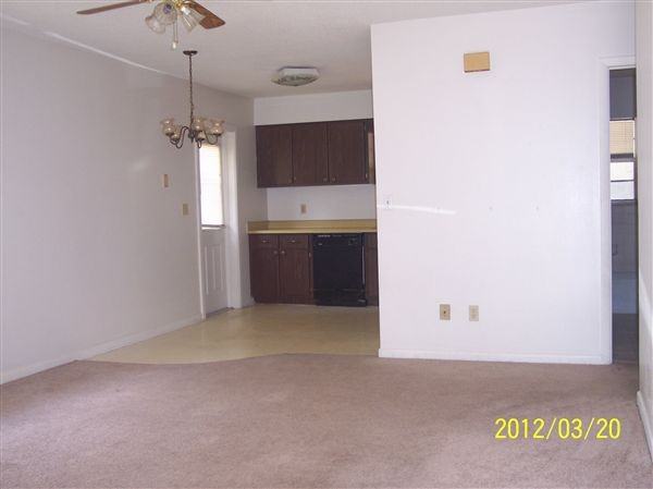 Azalea Apartments - Photo 2 of 11