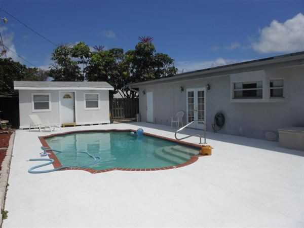 2032 6th Ct S - Photo 3 of 6