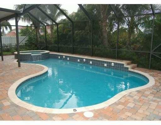 5550 Lake Shore Village Cir - Photo 3 of 6