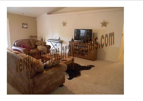 835 Dee Ann St - Photo 3 of 9