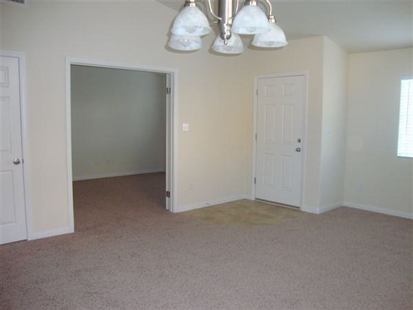 10825 Coronado Pointe Dr - Photo 2 of 11