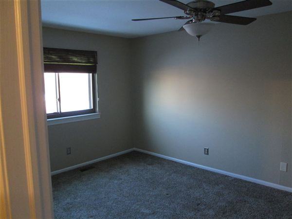 50180 N Horst Ct - Photo 2 of 11