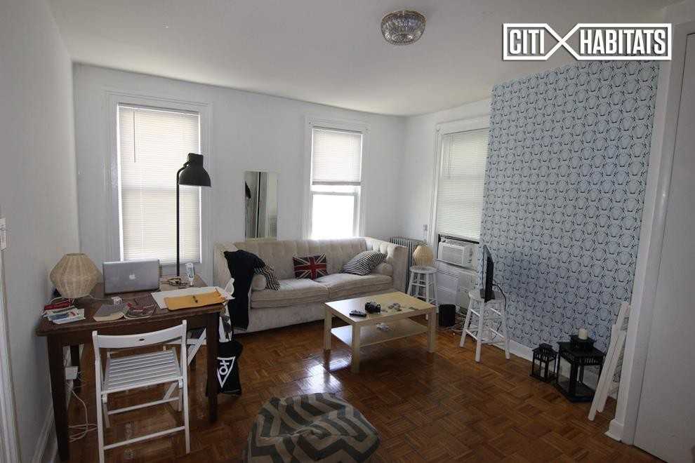 126-144 Bedford Ave #4R - Photo 2 of 8