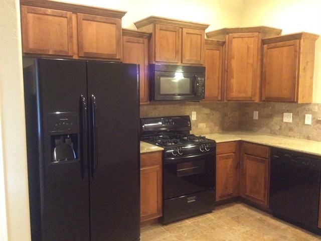 548 W Shadow Ridge Way - Photo 3 of 8