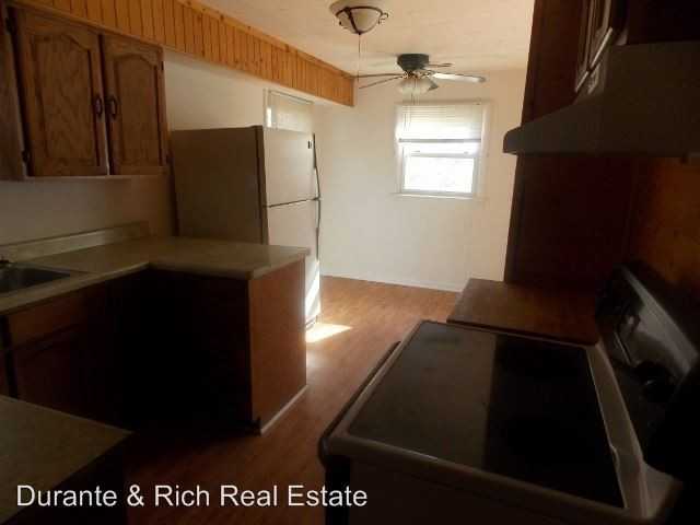 7008 Seminole Dr - Photo 3 of 21