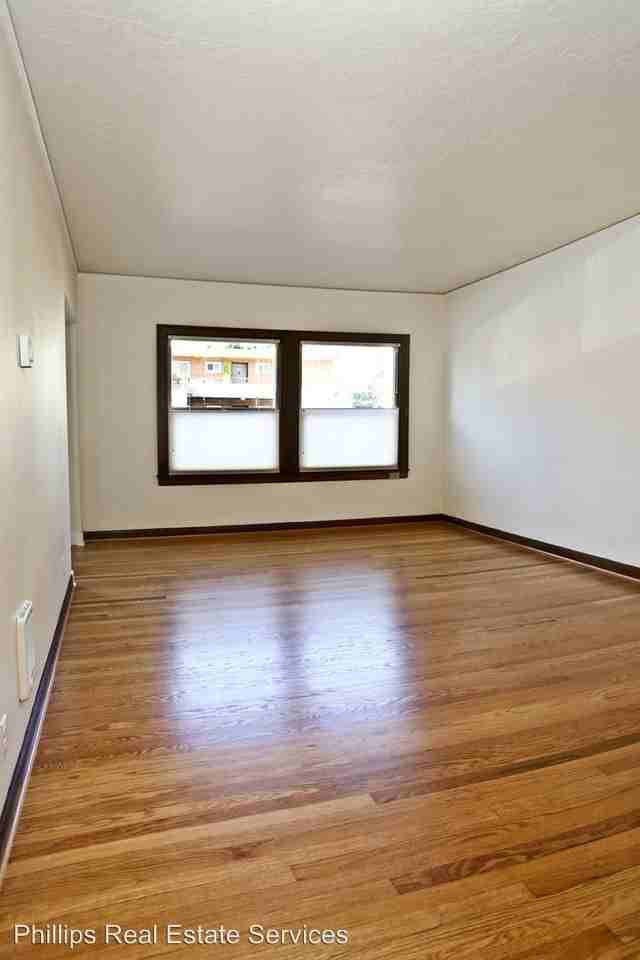 507 Harvard Ave E - Photo 2 of 16