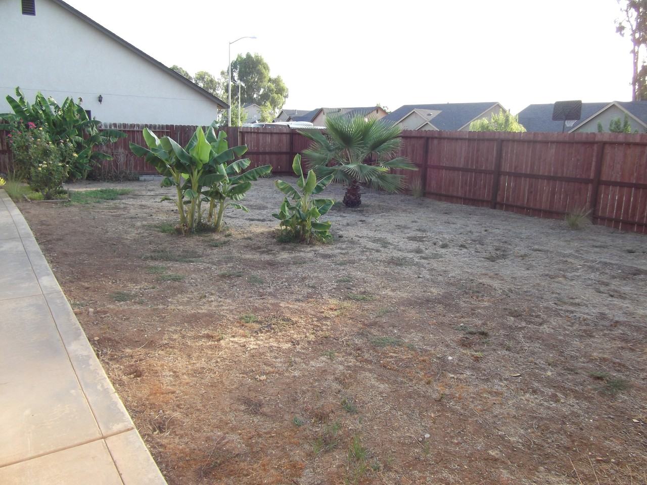 210 Blackburn Ave - Photo 2 of 7