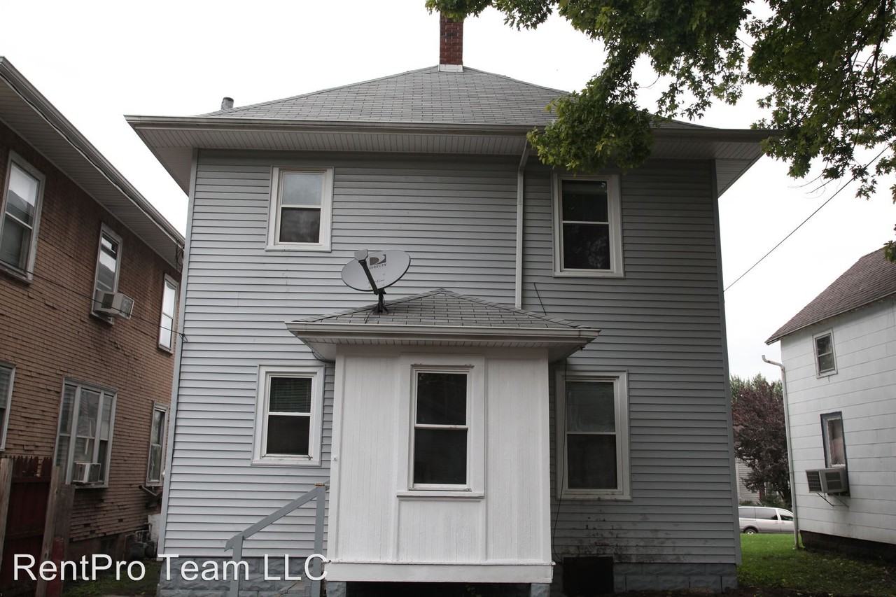 520 17th Ave - Photo 2 of 8