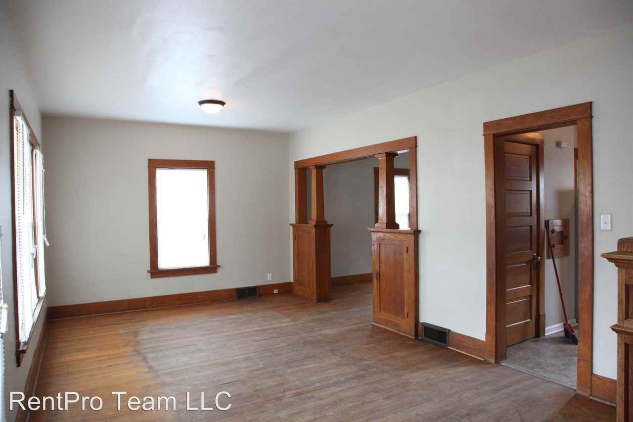 520 17th Ave - Photo 3 of 8