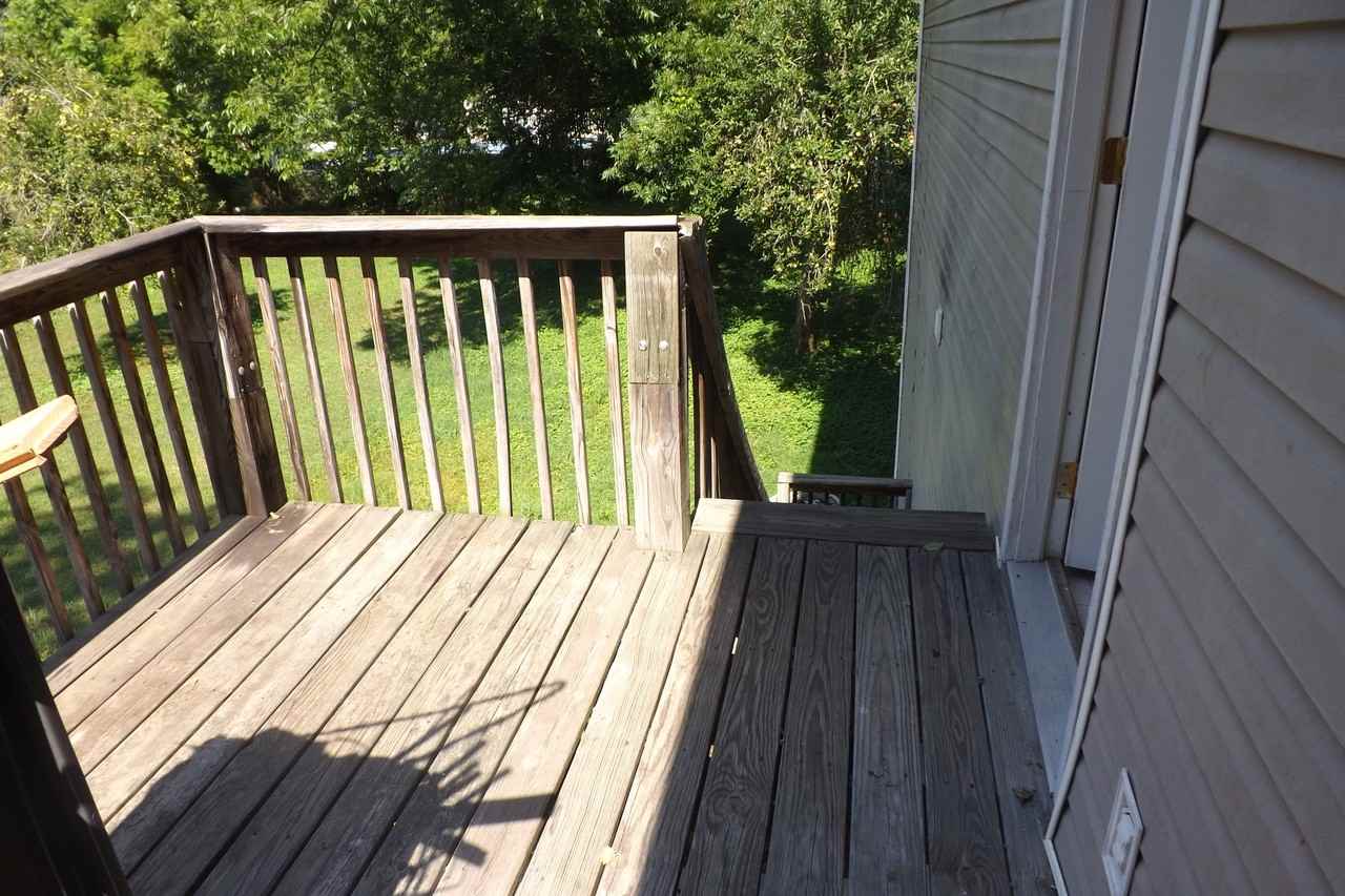 402 Hall Street - Photo 3 of 15