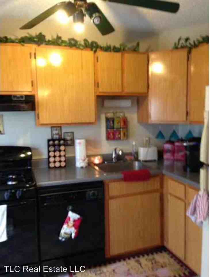 31 Norris Ave - Photo 2 of 10