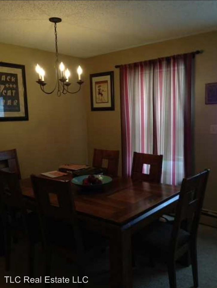 31 Norris Ave - Photo 3 of 10