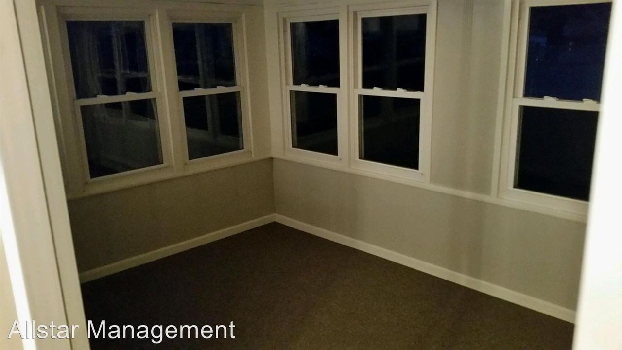 6320 Springwood Rd - Photo 3 of 10