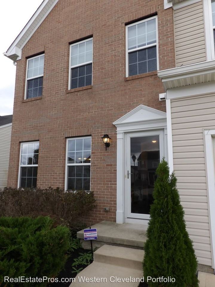 106 Fallingrock Way - Photo 2 of 46