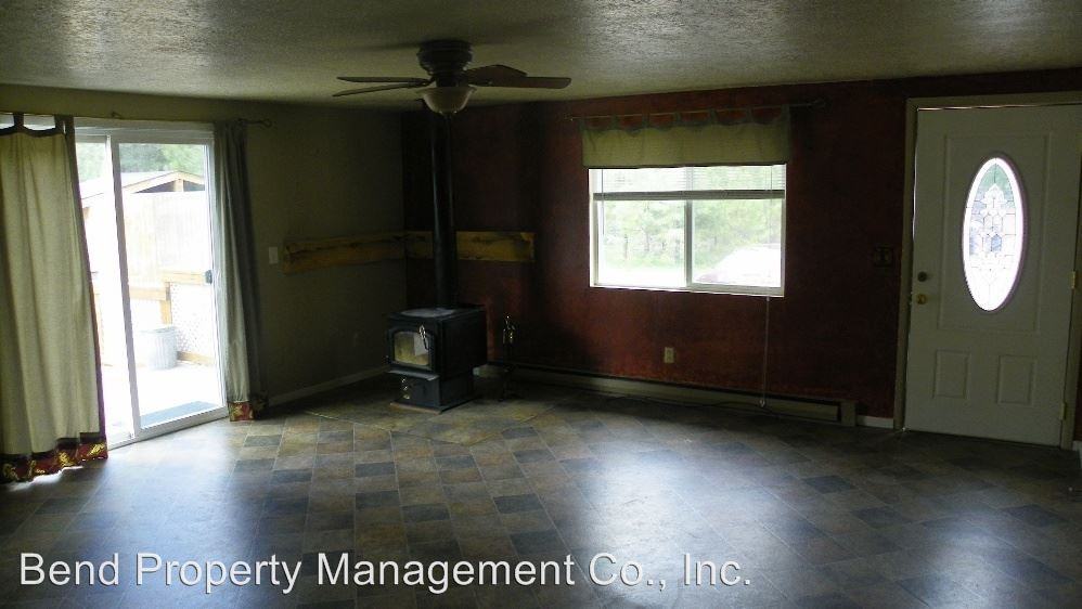 19333 Apache Rd - Photo 2 of 7