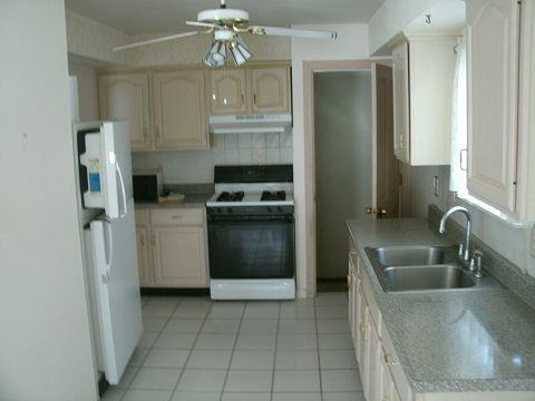 17443 Roseville Blvd - Photo 2 of 5