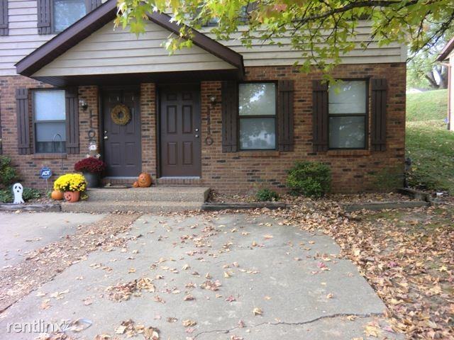 1110 Roosevelt Ave - Photo 3 of 8