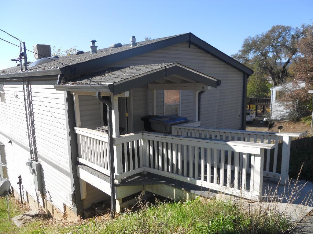 146 S Polk St - Photo 3 of 14