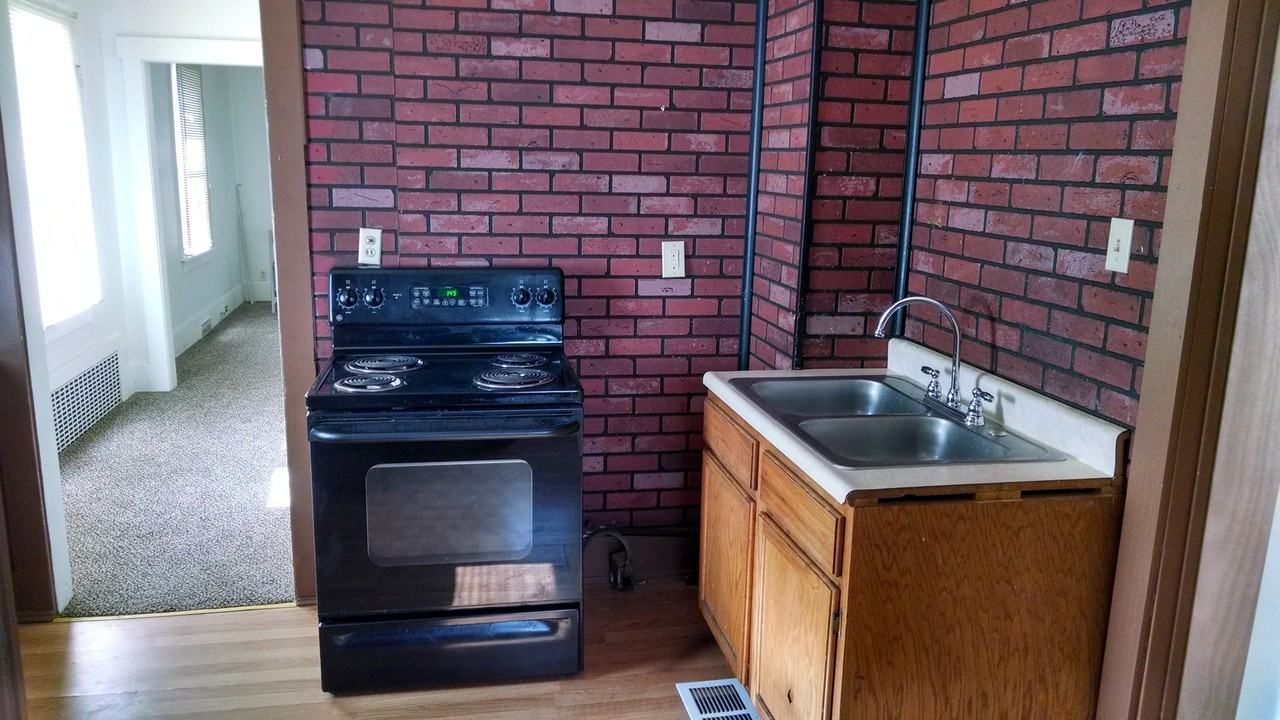 4705 N 41st St - Photo 3 of 7