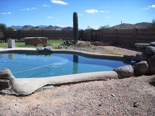 20165 W Moccasin Trail - Photo 2 of 15