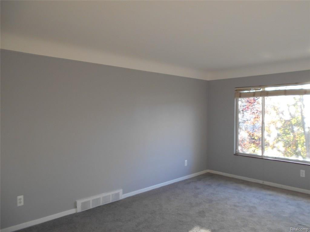 890 Neff Rd - Photo 3 of 19