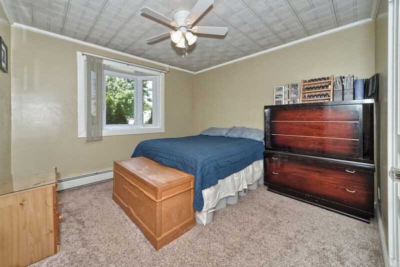 49 Harrison Rd - Photo 3 of 6