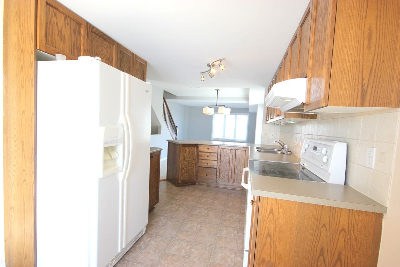 2350-2208 Bois-Vert Pl - Photo 3 of 11