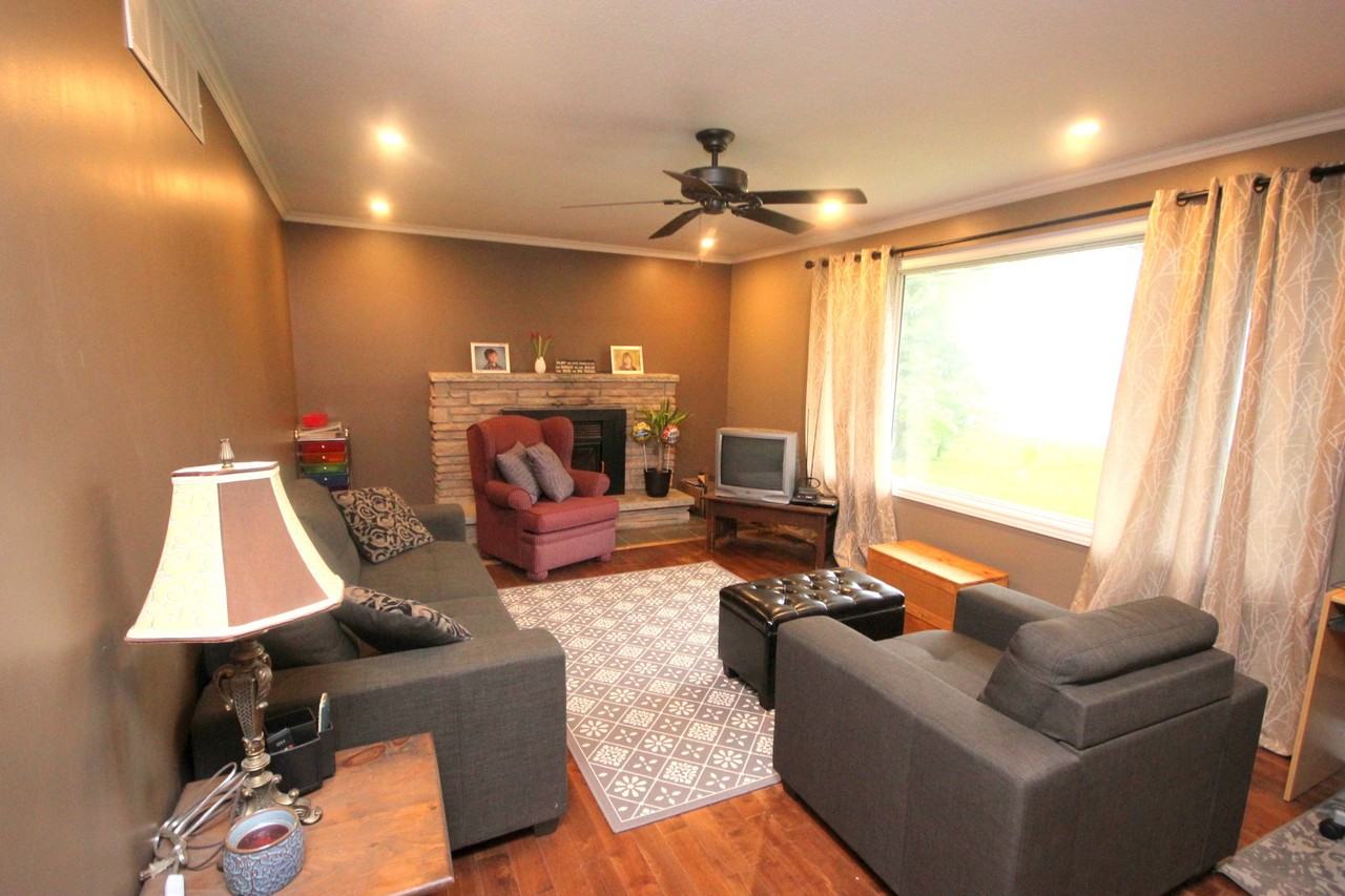 3917 Milton Rd - Photo 3 of 12