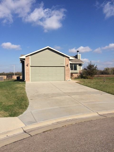 5538 Meadowview St - Photo 2 of 20