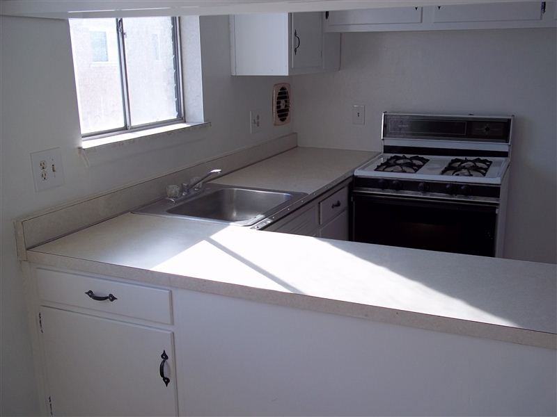 Royal Green Apartments - Photo 2 of 7