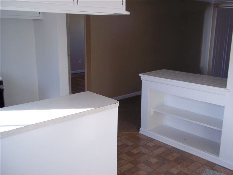 Royal Green Apartments - Photo 3 of 7