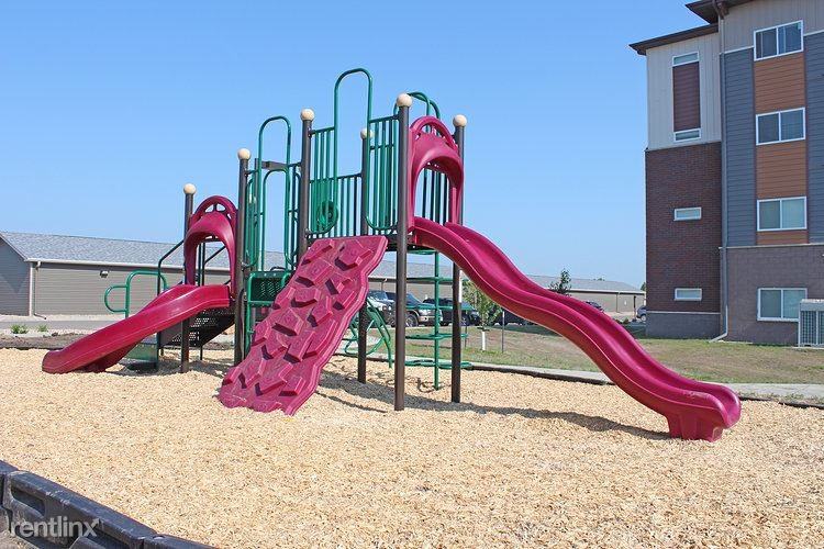 The Landing at Southgate - Photo 2 of 25