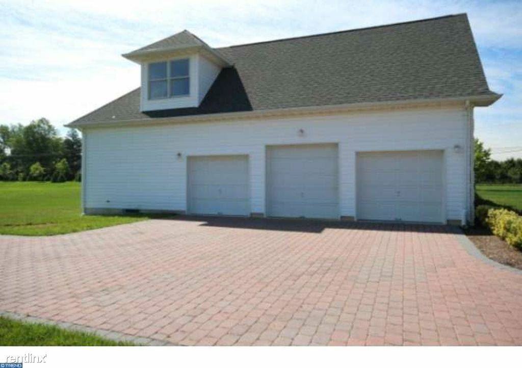 2 Lauren Lane - Photo 3 of 10