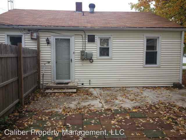 835 Scott St - Photo 3 of 21