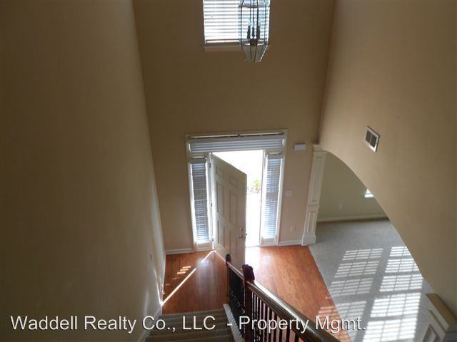 24 Courtney Circle - Photo 2 of 17