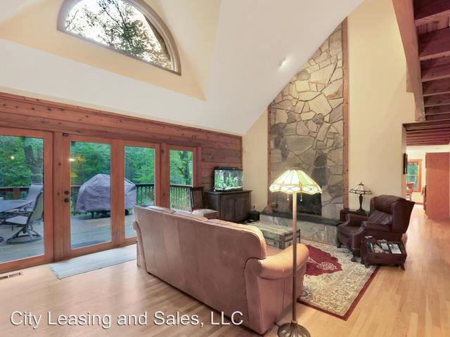 9217 Old Lafayette Rd - Photo 3 of 30