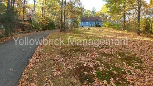 136 Summit St - Photo 2 of 20