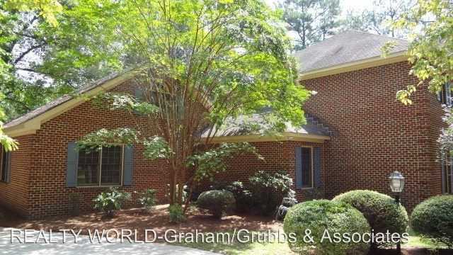 11521 Fairway Dr - Photo 2 of 33