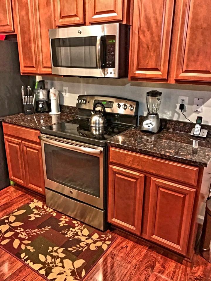 13800 Stroh Court - Photo 3 of 21