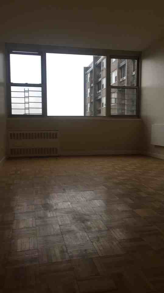 2045 Story Avenue 7A - Photo 2 of 3