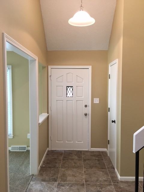 14916 W 65th St - Photo 3 of 19