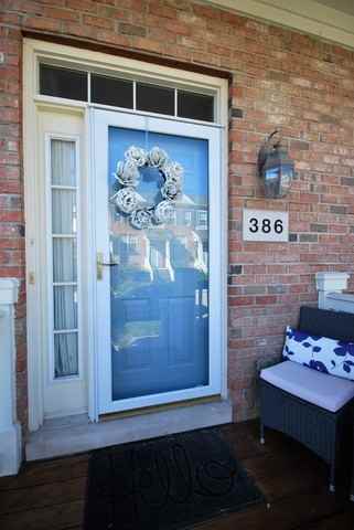 386 Broadmoor Ln - Photo 2 of 23
