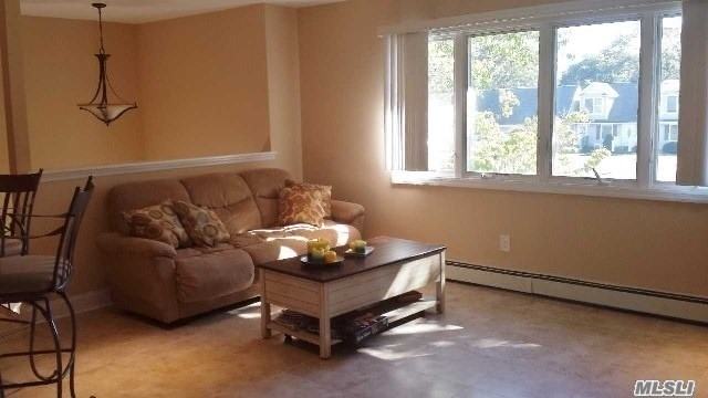 284 William Floyd Pkwy - Photo 2 of 7