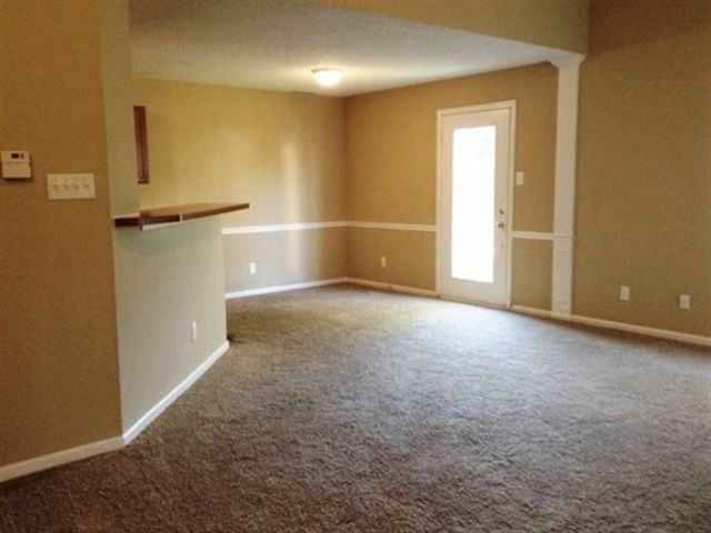 5976 Portman Pl - Photo 3 of 14