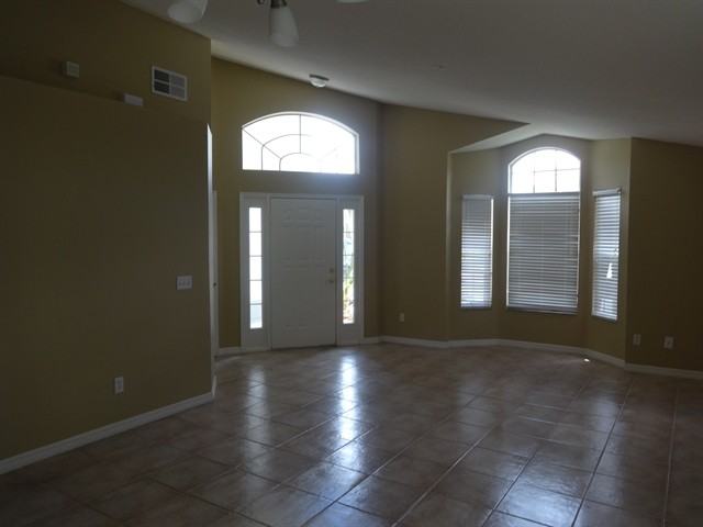 14128 Yellow Wood Cir - Photo 3 of 13