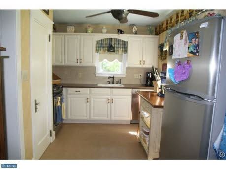 109 Kansas Rd - Photo 3 of 8